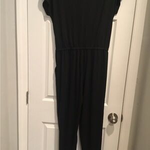 Pretty Garden size medium-women’s casual black jumpsuit